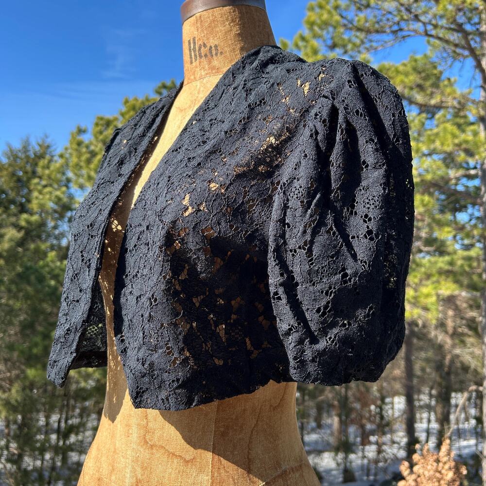 Vintage 40s Black Cropped Crochet Puff Sleeve Tape Lace Bolero Top M L